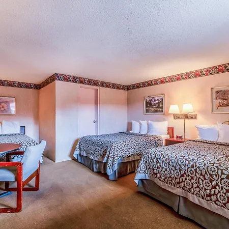 Ozark Junction Mountain View By Oyo Motel Exterior photo