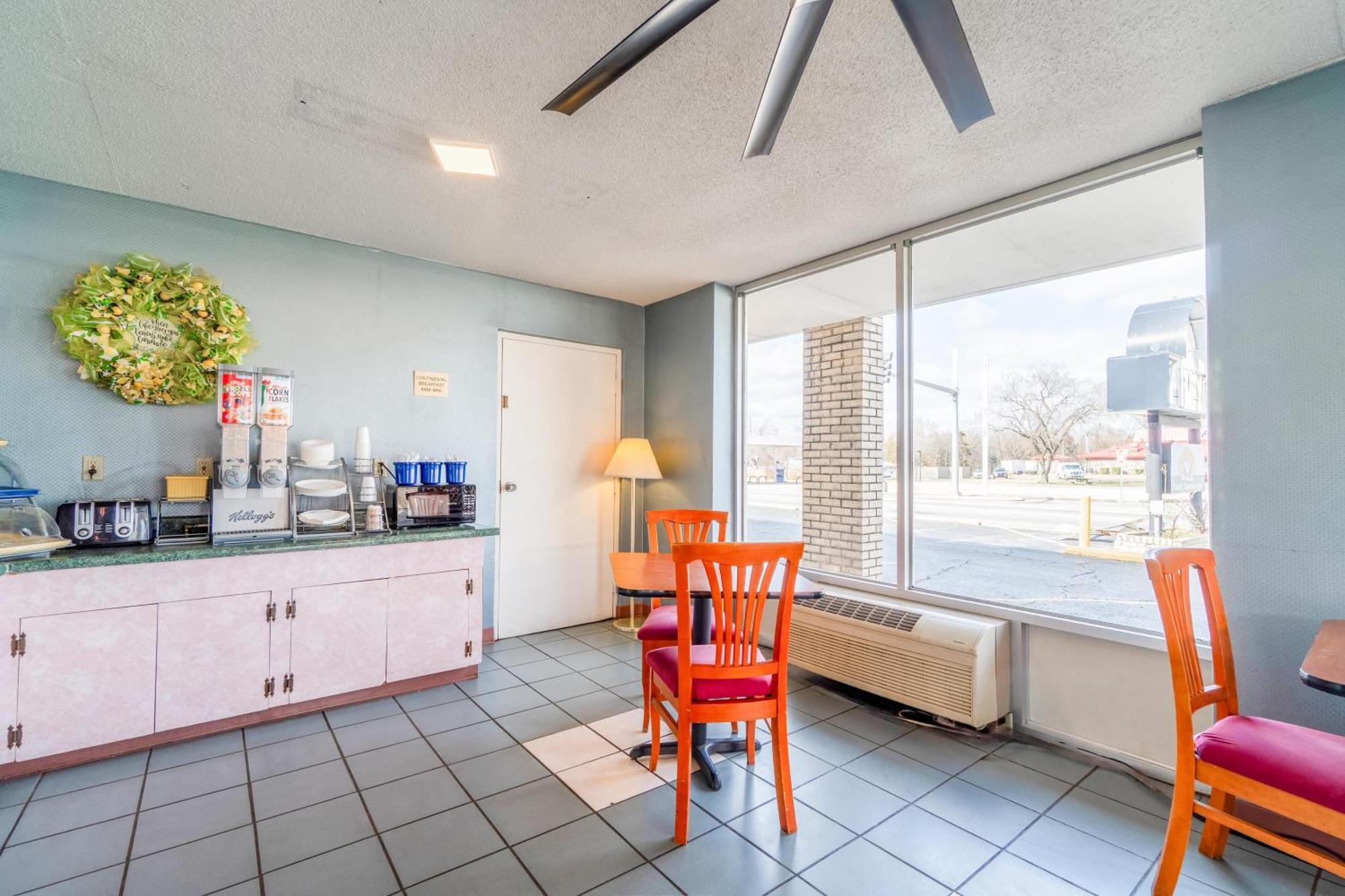 Ozark Junction By Oyo 2* Mountain View