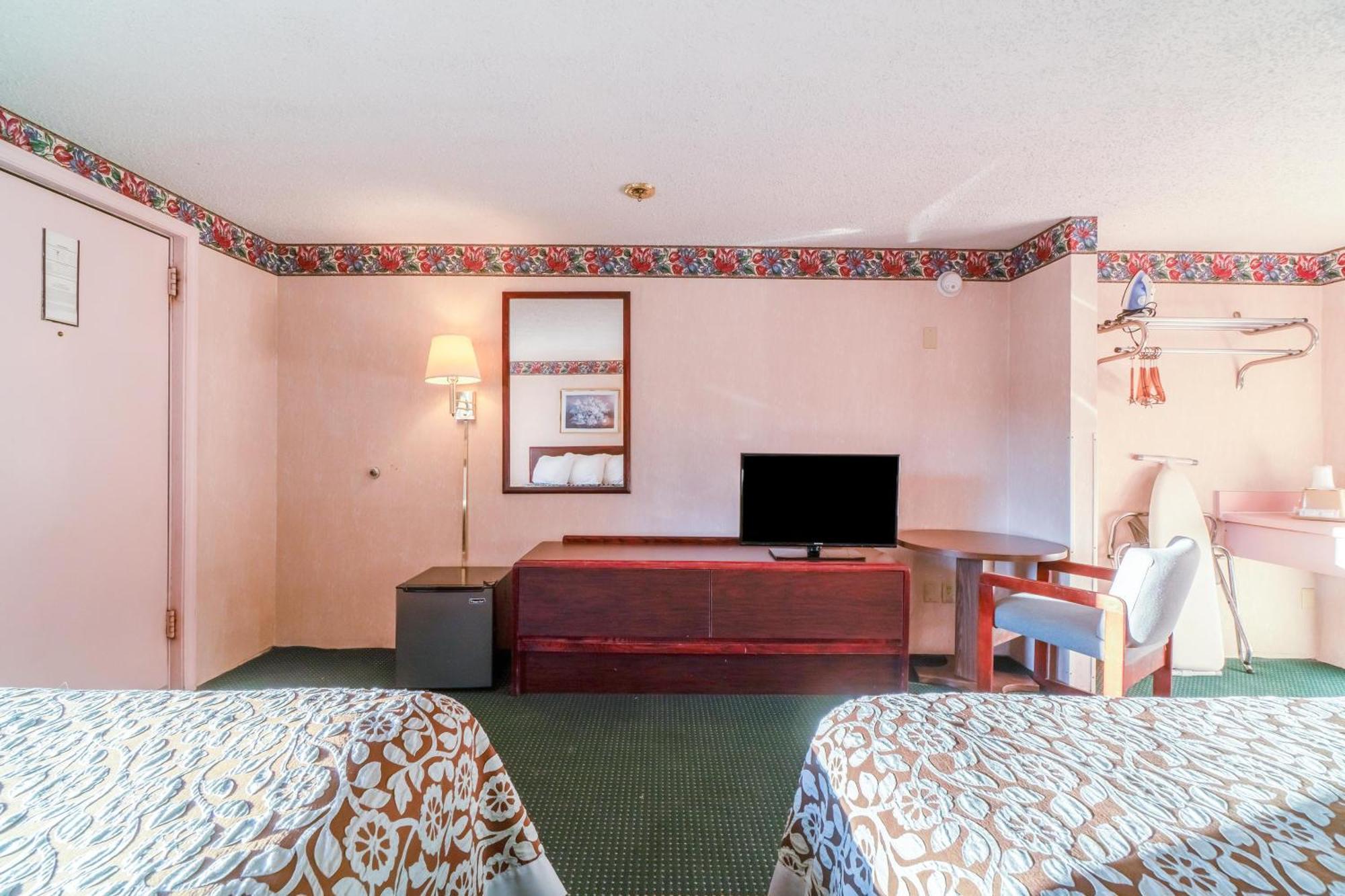 Motel Ozark Junction By Oyo Mountain View