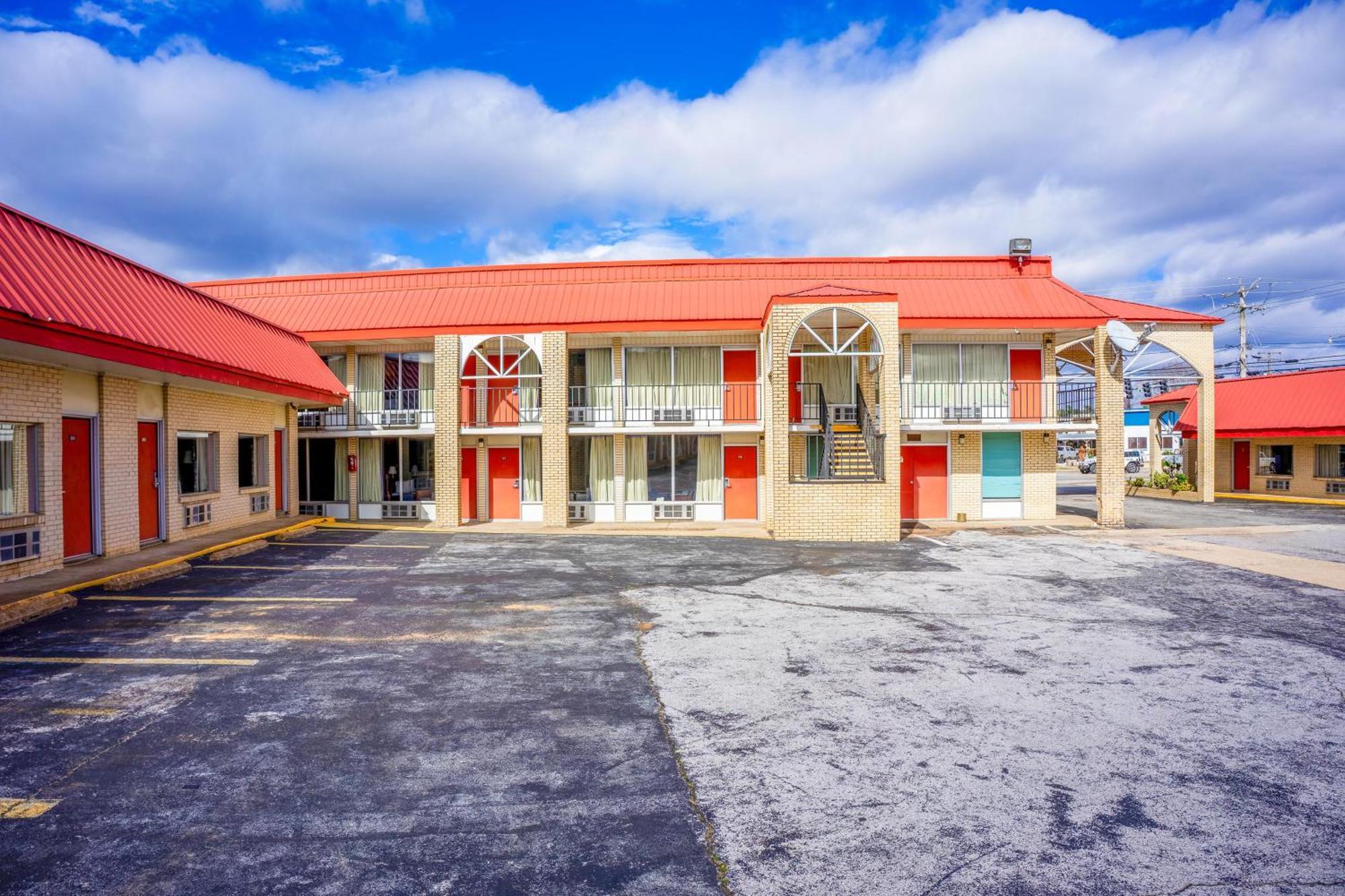 Motel Ozark Junction By Oyo 2*